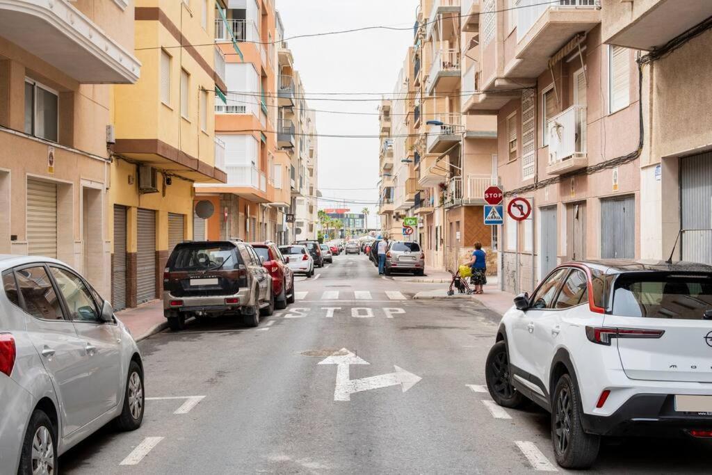 Acogedor Alojamiento A Pocos Metros De La Playa Santa Pola Exterior photo